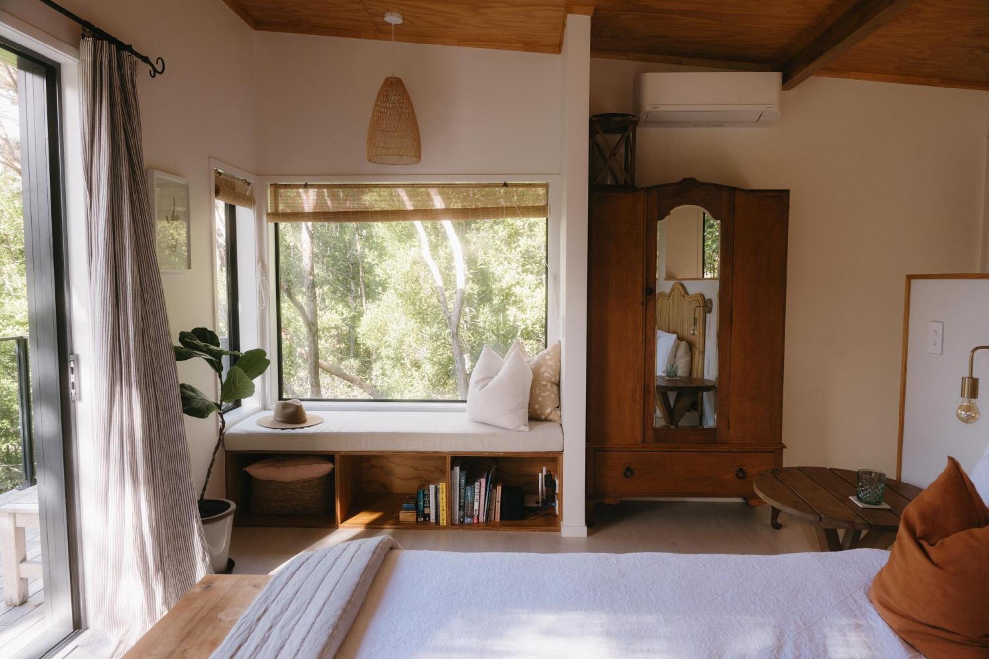 Treetop Tranquility At Rekindle Tree Houses Opua ภายนอก รูปภาพ
